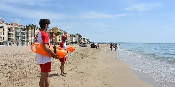 S'inicia el servei de vigilància i socorrisme a les platges de la Paella i de Baix a Mar de Torredembarra