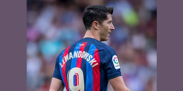 Lewandowski suma un nou doblet que dona la victòria al Barça (3-0)
