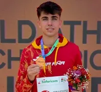 Paul McGrath es penja el bronze als 10 kms marxa del Mundial sub-20