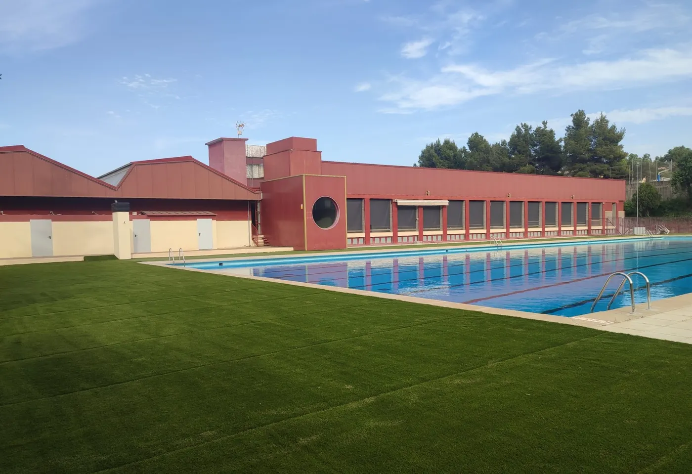 Avui s'obren les inscripcions a les activitats ludicoesportives de les piscines municipals amb canguratge gratuït com a principal novetat