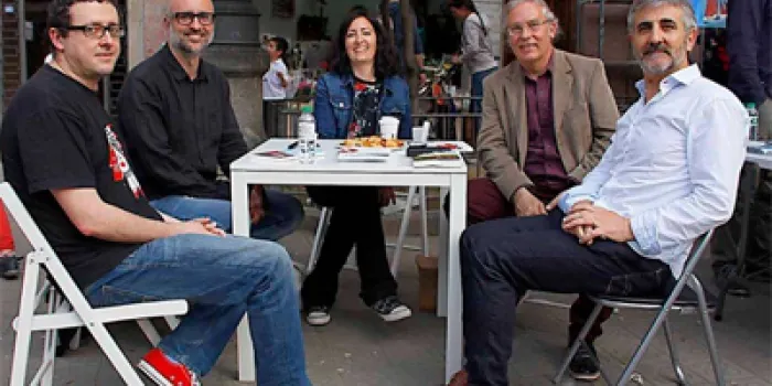 'Anacolut. Mirar enrere, veure-hi de nou’, de Rafel Mollar, és el llibre arenyenc més venut aquest Sant Jordi