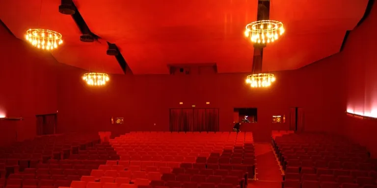 L’Ajuntament millora la coberta i l’interior de La Sala