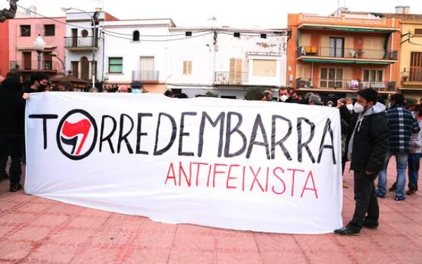 Torredembarra rebutja els atacs als menors no acompanyats del municipi