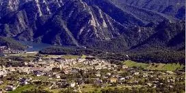 L'Ajuntament de St. Llorenç fa controls dels habitatges del poble durant la Setmana Santa per evitar que s'omplin les 2es residències