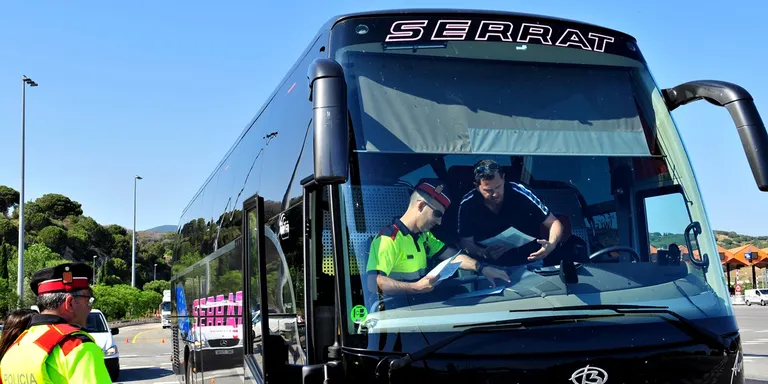 Campanya de control del transport escolar, de menors i viatgers