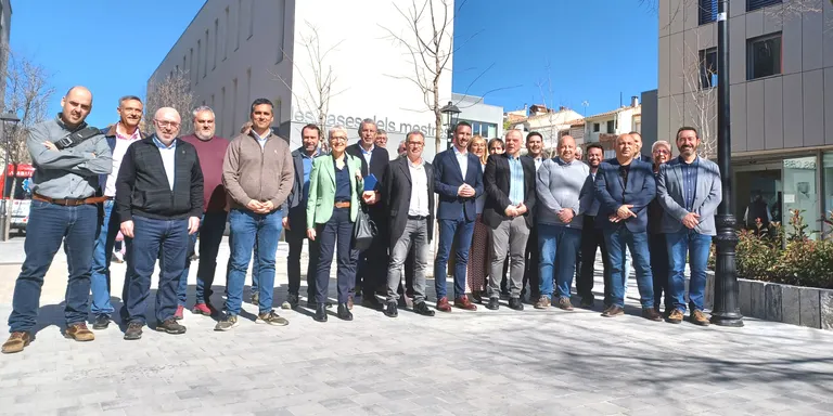 Els alcaldes i alcaldesses de la comarca parlen a Caldes dels nous serveis comarcals de transició energètica, agenda 2030 i fons europeus