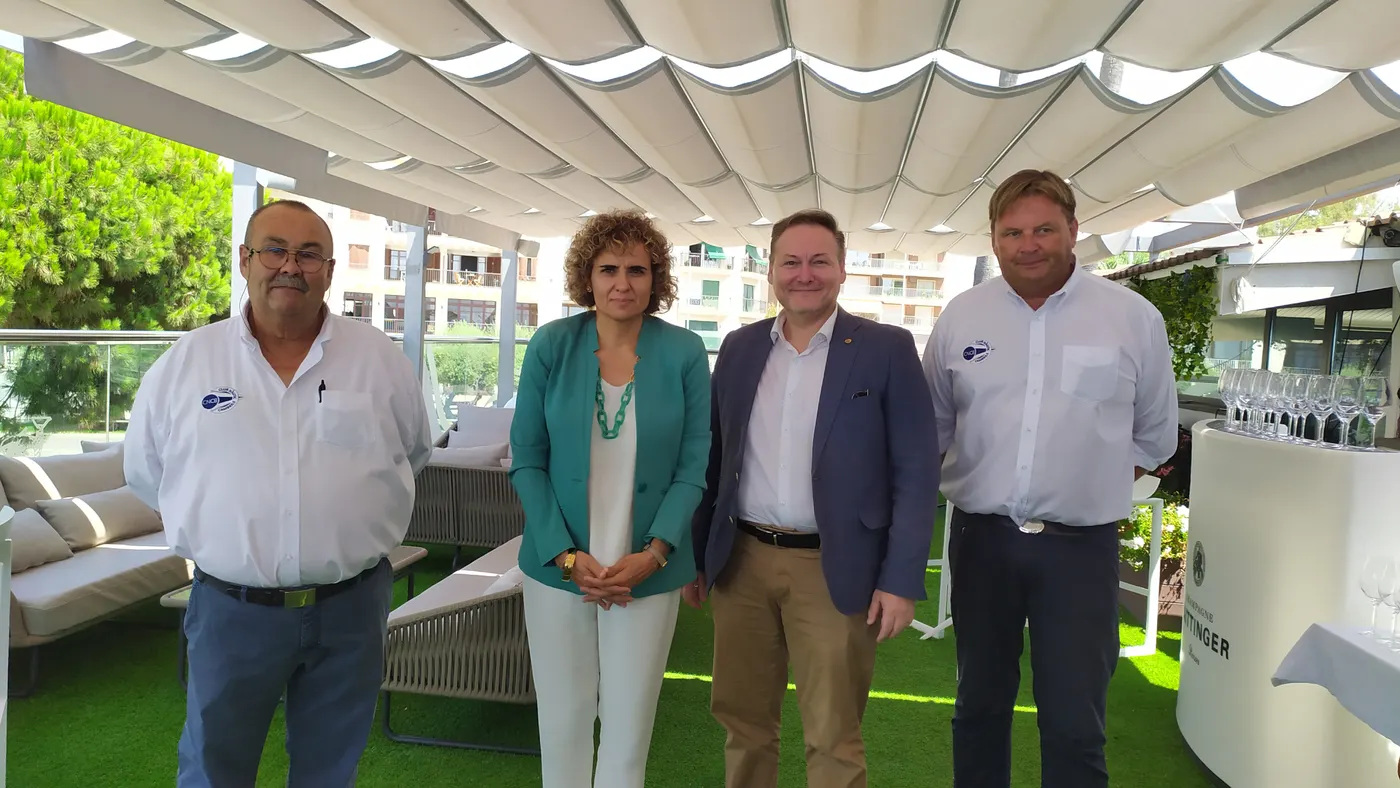 L’eurodiputada del PP, Dolors Montserrat, reclama la reobertura del quiròfan de l’hospital de Cambrils