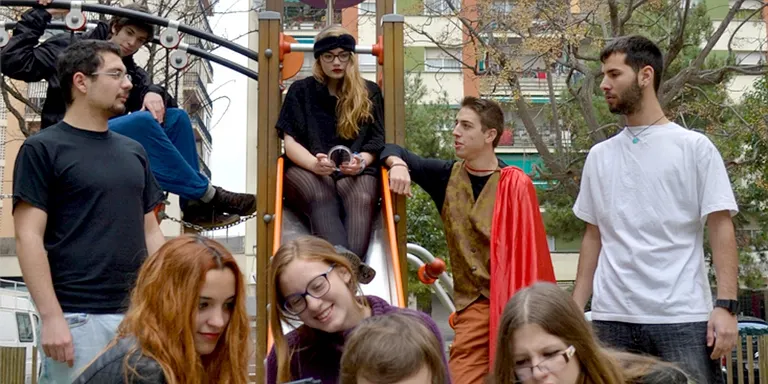 Escena 13 portarà l’obra ‘Podría salir bien’ al Casal Popular