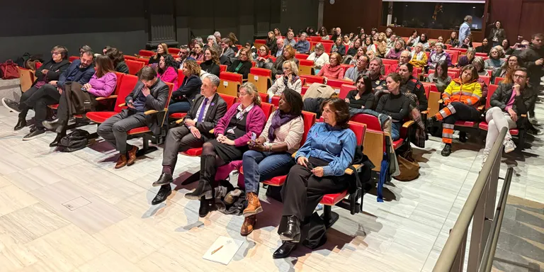 Les institucions gironines clamen conjuntament per erradicar "la xacra" que suposen les violències masclistes