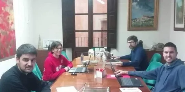 L’Ajuntament d’Altafulla celebra juntes de portaveus setmanals per augmentar la comunicació amb l’oposició mentre duri l’estat d’alarma