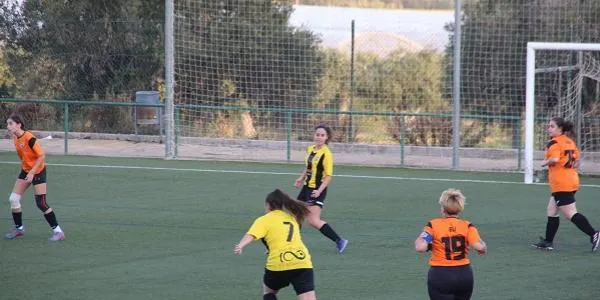 El CE Altafulla femení es prepara per iniciar la temporada més il·lusionant amb el salt al Futbol 11