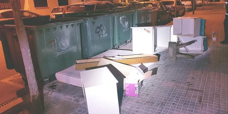 Campanya per evitar abocaments de mobles vells als contenidors
