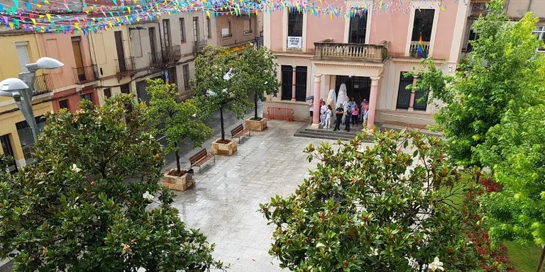 Primer dia de Festa Major, pendents del cel