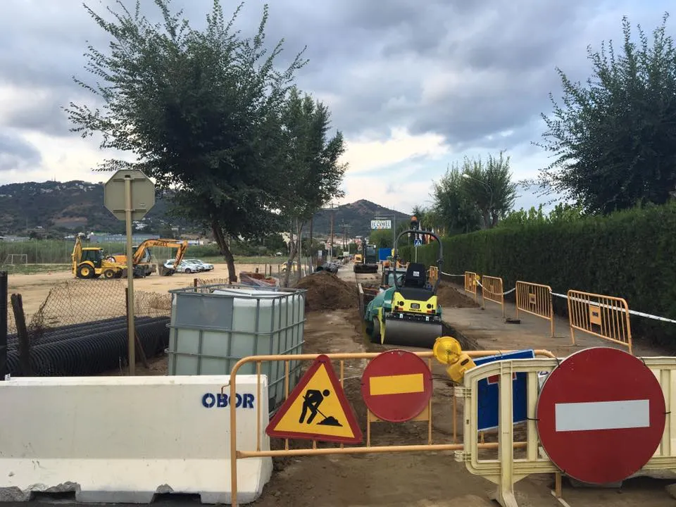 Comença la canalització d'aigües a l'Avinguda dels Tarongers
