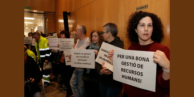 Els sindicats arriben a un preacord amb l'Ajuntament de Cambrils i ajornen la vaga convocada l'1 de desembre