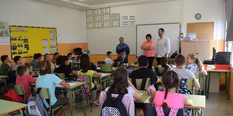 Les visites institucionals d'inici de curs continuen avui dilluns a l'Escola d'Adults