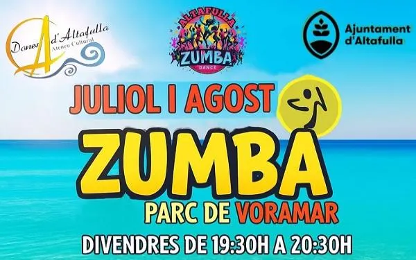 Les classes de zumba de l’Ateneu de Dones reuneixen un quarantena de persones al Parc de Voramar