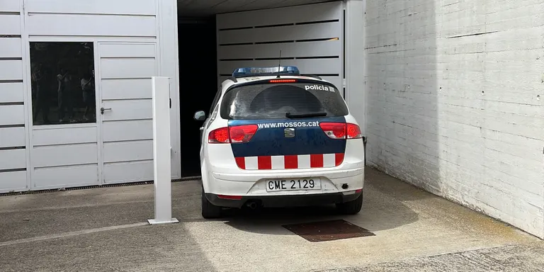 La falsa metgessa va fitxar per l’empresa d’ambulàncies amb un títol fals després que l'Hospital de Berga l'acomiadés