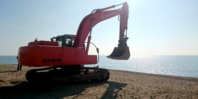 L'alcalde de Pineda demana tenir fetes el gruix de les obres del Passeig de Mar abans de Setmana Santa