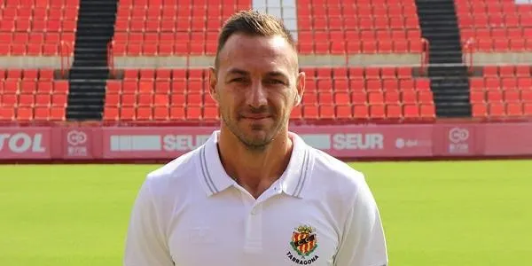 El Nàstic blinda la porteria amb la veterania de Wilfred