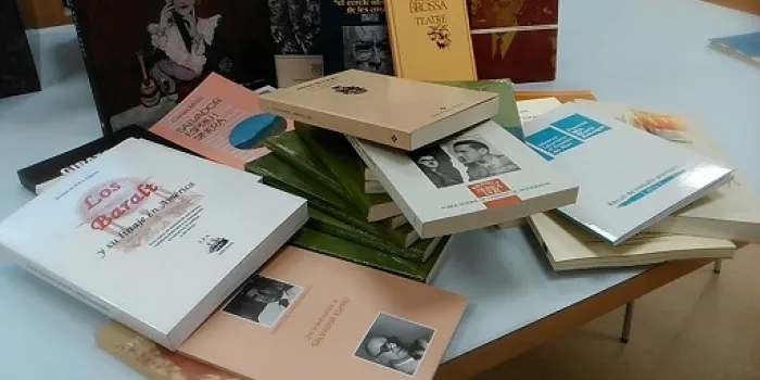 Arenys dóna un lot de llibres de temàtica local a la nova biblioteca de Sant Pol de Mar