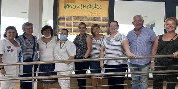 L'Associació Infància Robada del Vendrell es presenta al Centre de Dia per a gent gran Marinada de Roda de Berà