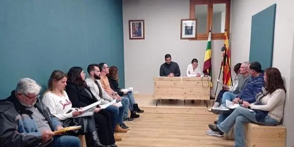 El Ple de l’Ajuntament de la Pobla de Montornès aprova la rebaixa de la dedicació i les retribucions del govern municipal
