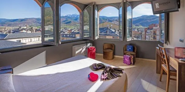 Les 'ganes de viatjar' disparen les reserves per al primer cap de setmana sense confinament comarcal i per Setmana Santa