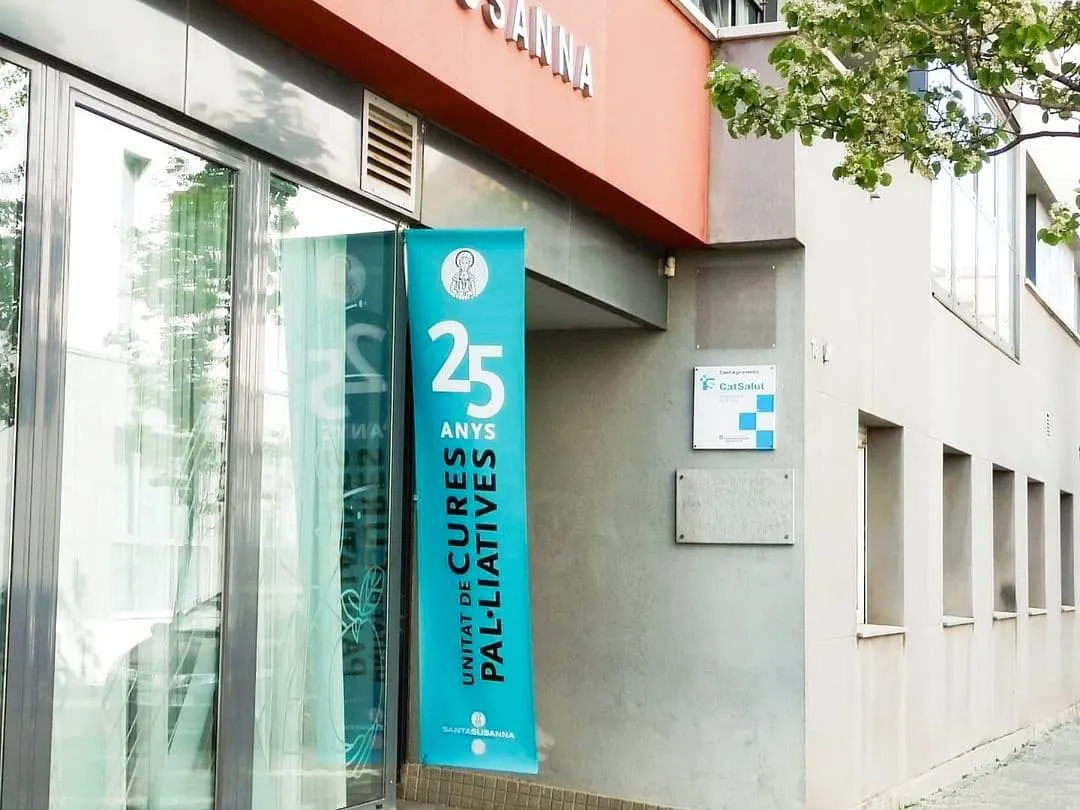 Llum verda als 53 habitatges dotacionals de la Fundació Santa Susanna al carrer Raval Canyelles