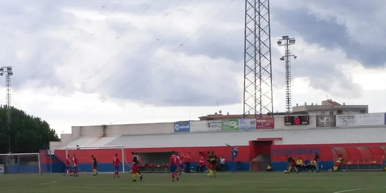 El Veinti es relaxa i acaba cedint dos punts