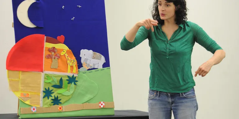 Glòria Arrufat presenta els seus ‘Contes de cap per avall’ avui a la Biblioteca de Cambrils