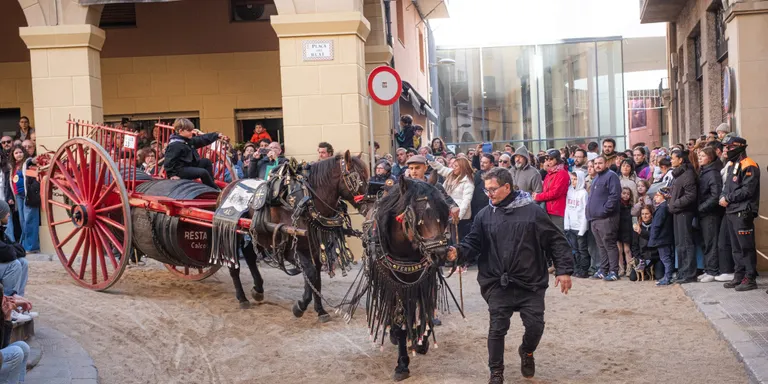 Els Tres Tombs tornen a recórrer els carrers de Valls