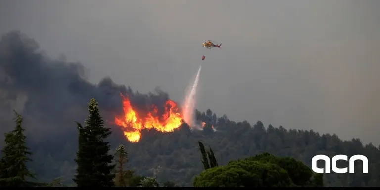 Una unitat dels bombers d’Arenys de Mar ha estat ajudant en les tasques d’extinció de l’incendi d’Artesa de Segre, a la Noguera