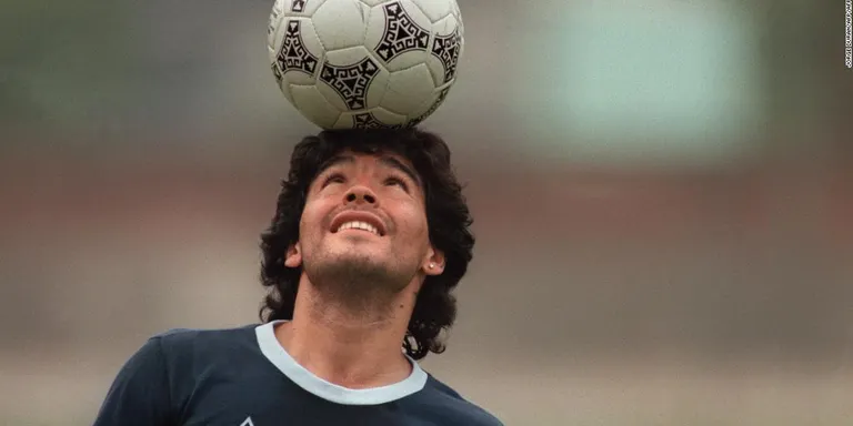 Mor Diego Armando Maradona