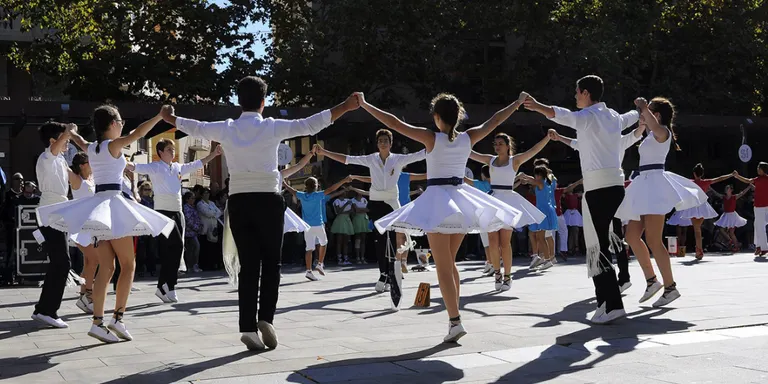 COBLEJANT: La Colla Nova Tarragona Dansa Campiona dels Juvenils