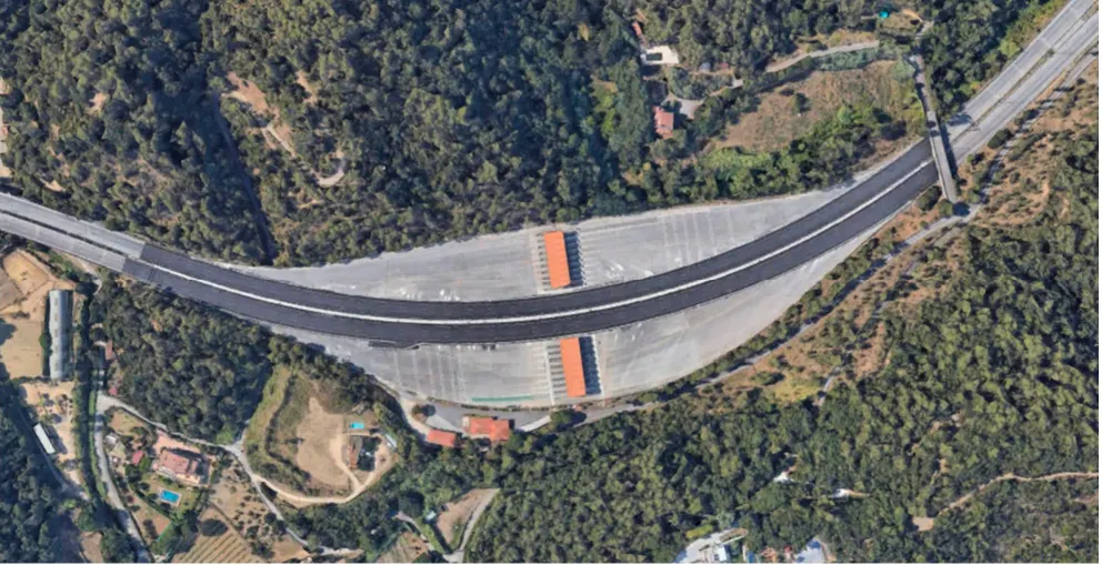 Territori començarà a l'estiu la instal·lació de plaques solars a l'antic peatge de la C-32 a Santa Susanna