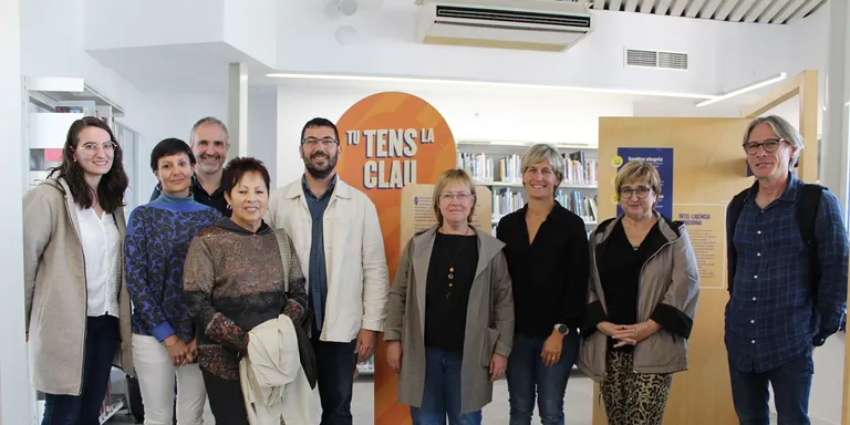 La Biblioteca Sant Agustí estrena l'exposició 'Tu tens la clau' sobre prevenció del consum d'alcohol i drogues