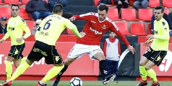 El Nàstic cau per 0 a 2 contra el Córdoba i confirma la desena derrota al Nou Estadi