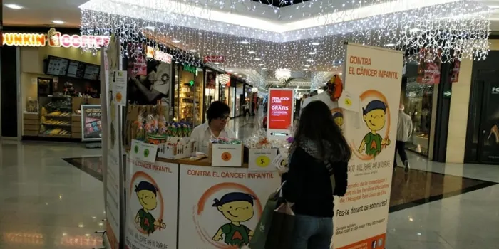 Èxit de vendes de la parada 'Aniol: sempre amb un somriure' al Mataró Parc