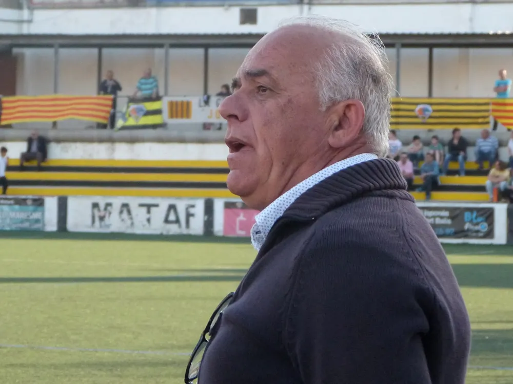 Juan Moscoso arrenca la quarta temporada a la banqueta de l'Olímpic / Arxiu