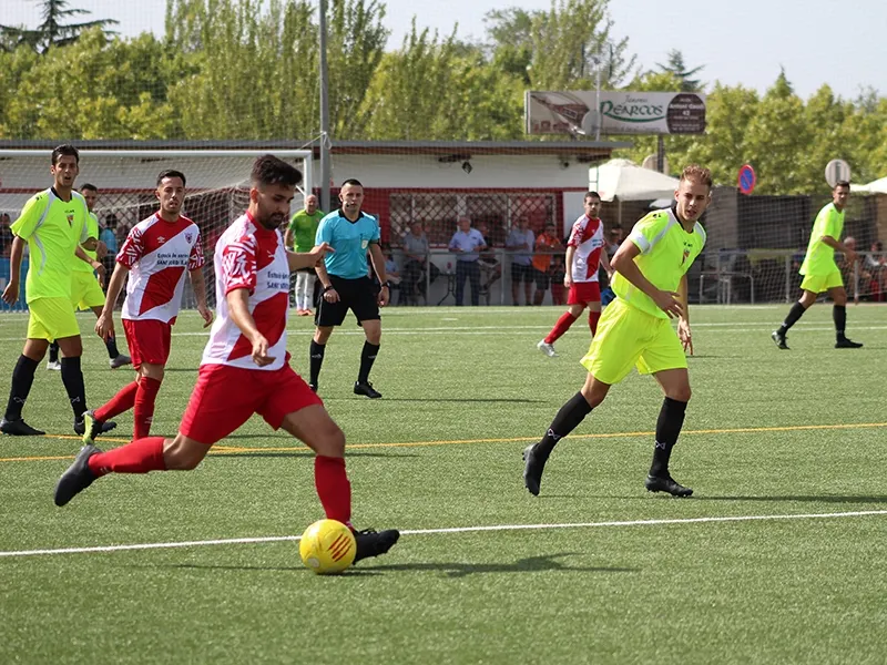 El pitjor resultat de l'actual campanya es va rebre al camp del Mollet (5 - 0)/ Arxiu