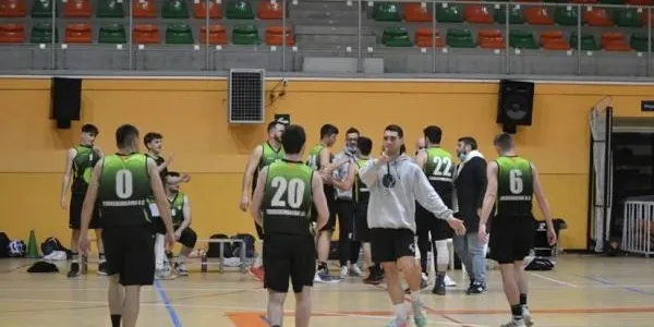 Debut agredolç del Torredembarra BC davant el CB Amposta (72-74)