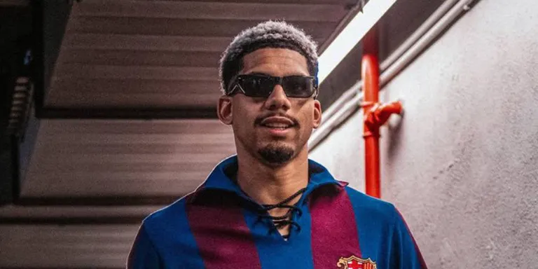Un "hacker" envia un missatge a Nacho des del compte d'Araujo