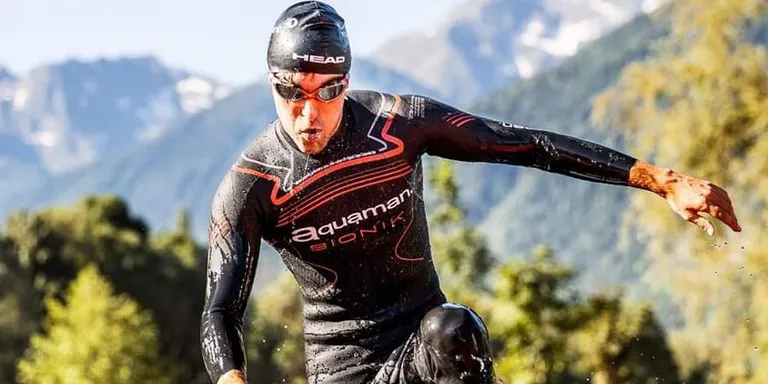 El triatleta cambrilenc Óscar Martínez aconsegueix la cinquena posició al Triatló de Bagnerès-de-Luchon