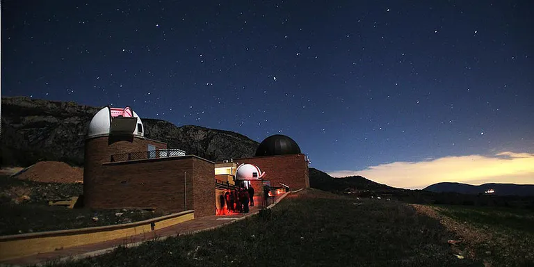 El Parc Astronòmic del Montsec, distingit com a "ambaixador platí de cels foscos" per la International Astronomical Union