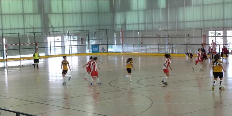 Tres partits per a 24 hores