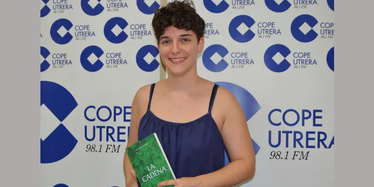 «La cadena», primera novela de la directora de orquesta utrerana Marina Ramos
