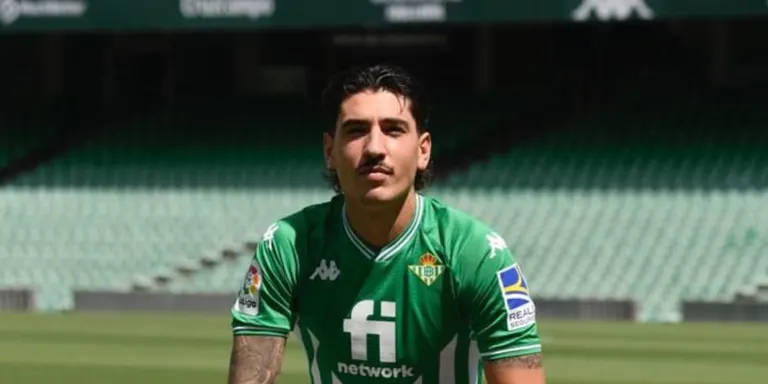Bellerín va ser escollit 6 vegades com a millor lateral dret de la jornada
