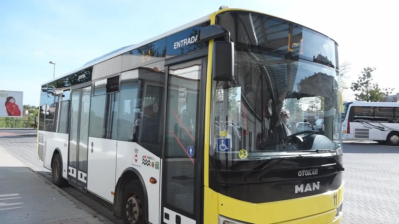 El ple de Valls aprova una nova pròrroga per al servei de transport urbà