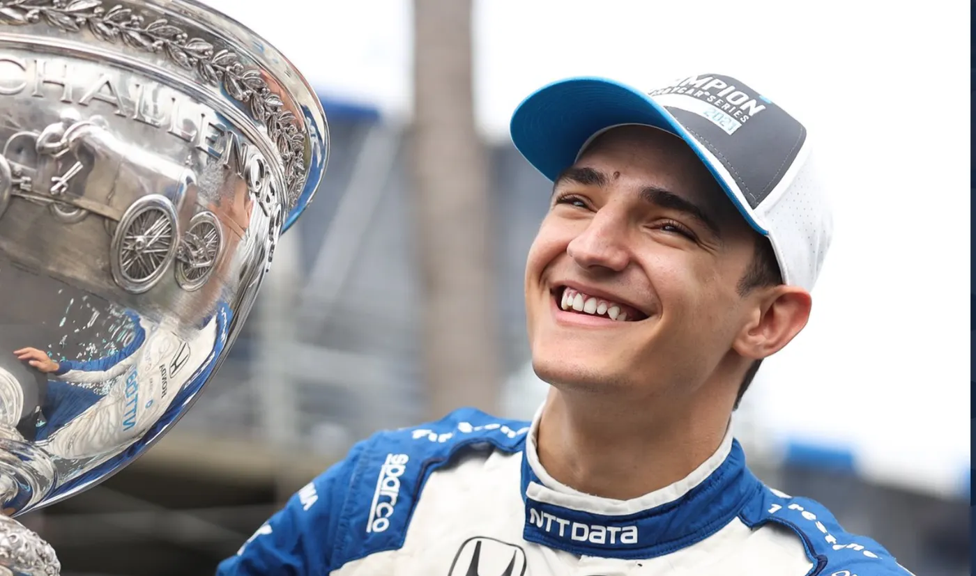 Àlex Palou fa història proclamant-se campió de l’IndyCar